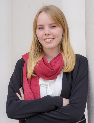 Julia Bernsteiner - Sekretariat Julia Bernsteiner - Sekretariat